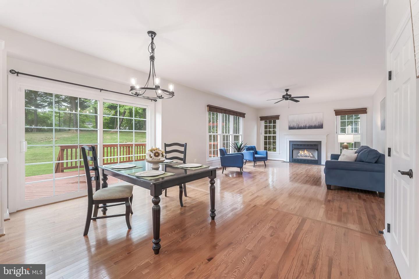 5274 TRACTOR LN, FAIRFAX, Virginia 22030, 4 Bedrooms Bedrooms, ,2 BathroomsBathrooms,Residential,For sale,5274 TRACTOR LN,VAFX2261944 MLS # VAFX2261944
