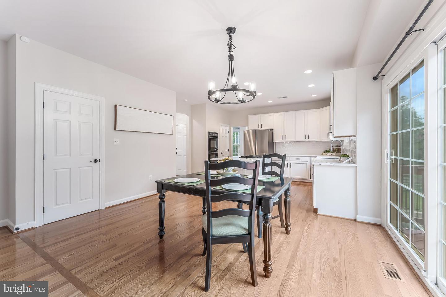 5274 TRACTOR LN, FAIRFAX, Virginia 22030, 4 Bedrooms Bedrooms, ,2 BathroomsBathrooms,Residential,For sale,5274 TRACTOR LN,VAFX2261944 MLS # VAFX2261944