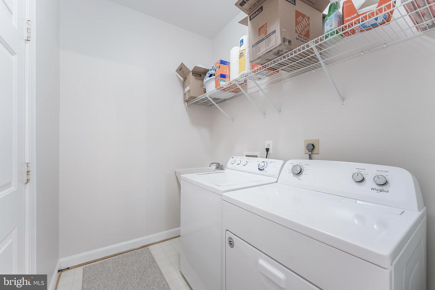 5274 TRACTOR LN, FAIRFAX, Virginia 22030, 4 Bedrooms Bedrooms, ,2 BathroomsBathrooms,Residential,For sale,5274 TRACTOR LN,VAFX2261944 MLS # VAFX2261944