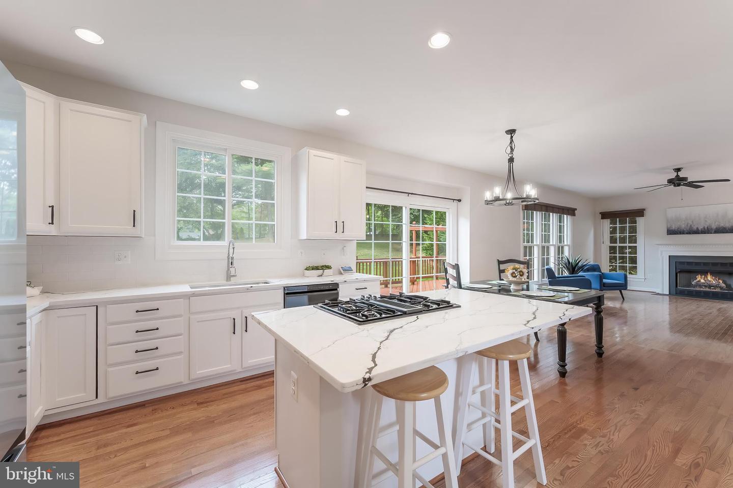 5274 TRACTOR LN, FAIRFAX, Virginia 22030, 4 Bedrooms Bedrooms, ,2 BathroomsBathrooms,Residential,For sale,5274 TRACTOR LN,VAFX2261944 MLS # VAFX2261944
