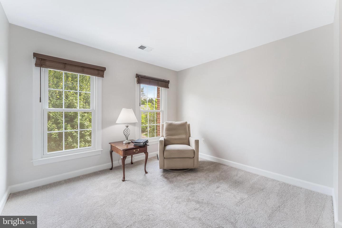 5274 TRACTOR LN, FAIRFAX, Virginia 22030, 4 Bedrooms Bedrooms, ,2 BathroomsBathrooms,Residential,For sale,5274 TRACTOR LN,VAFX2261944 MLS # VAFX2261944