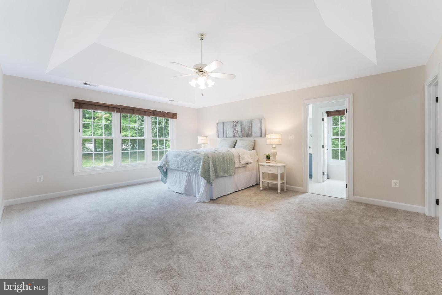 5274 TRACTOR LN, FAIRFAX, Virginia 22030, 4 Bedrooms Bedrooms, ,2 BathroomsBathrooms,Residential,For sale,5274 TRACTOR LN,VAFX2261944 MLS # VAFX2261944
