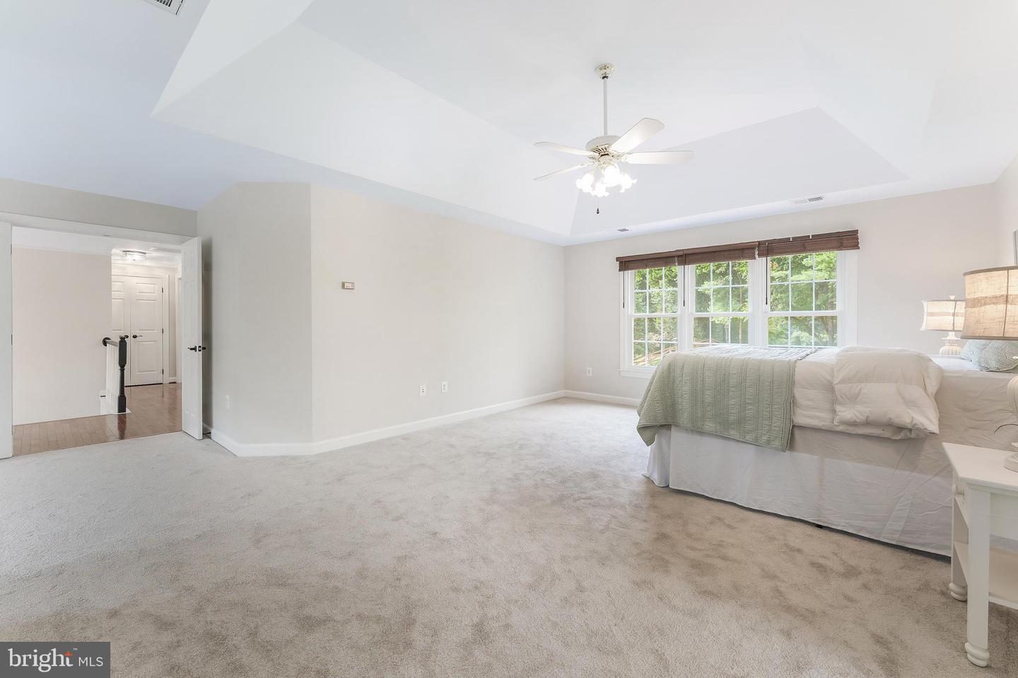 5274 TRACTOR LN, FAIRFAX, Virginia 22030, 4 Bedrooms Bedrooms, ,2 BathroomsBathrooms,Residential,For sale,5274 TRACTOR LN,VAFX2261944 MLS # VAFX2261944