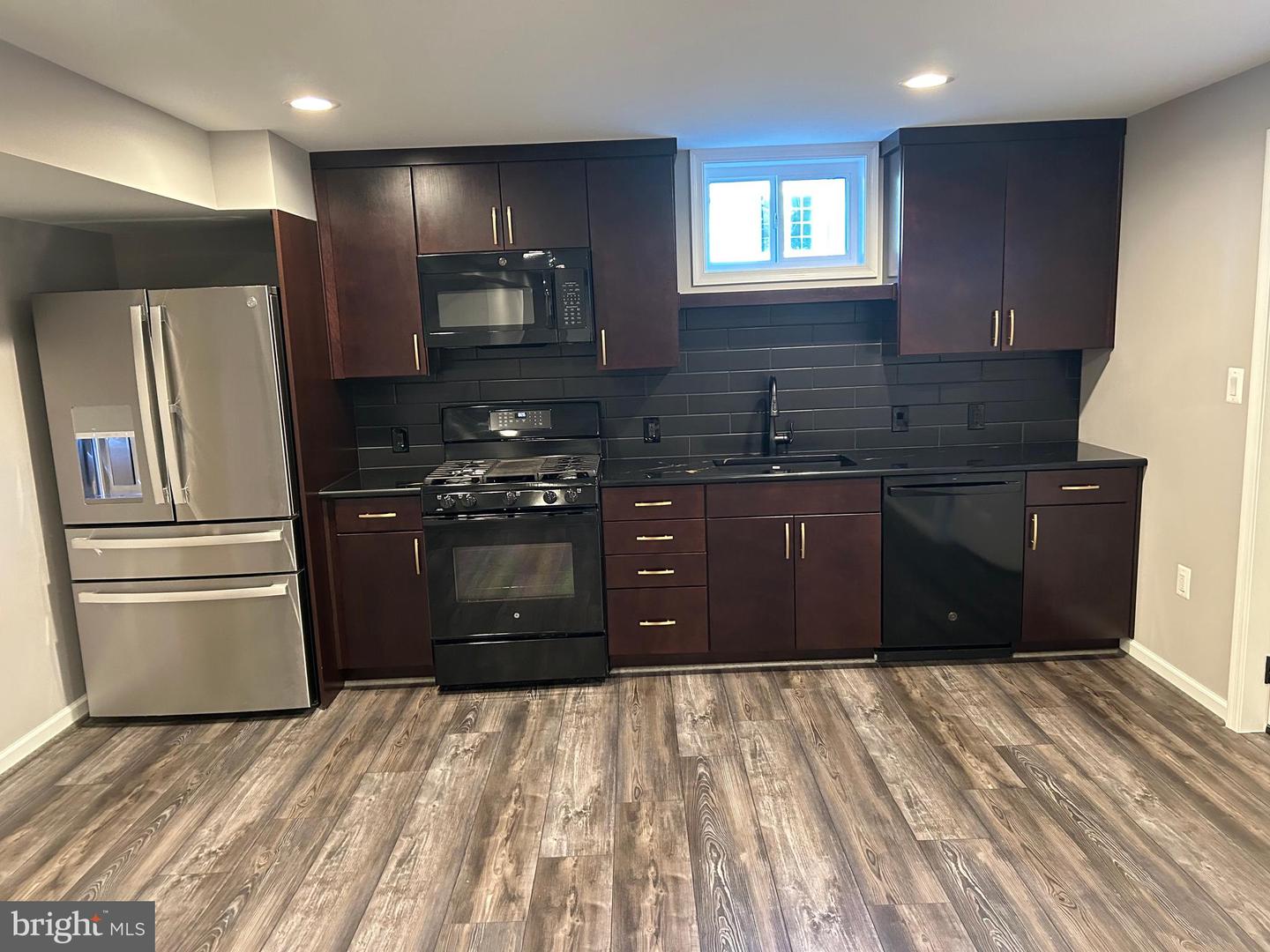 5274 TRACTOR LN, FAIRFAX, Virginia 22030, 4 Bedrooms Bedrooms, ,2 BathroomsBathrooms,Residential,For sale,5274 TRACTOR LN,VAFX2261944 MLS # VAFX2261944