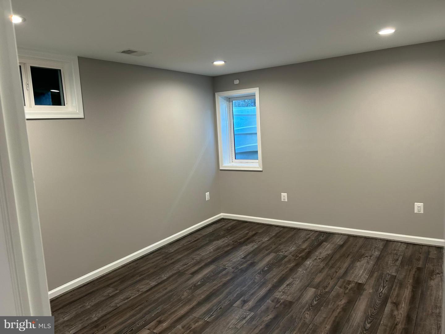 5274 TRACTOR LN, FAIRFAX, Virginia 22030, 4 Bedrooms Bedrooms, ,2 BathroomsBathrooms,Residential,For sale,5274 TRACTOR LN,VAFX2261944 MLS # VAFX2261944