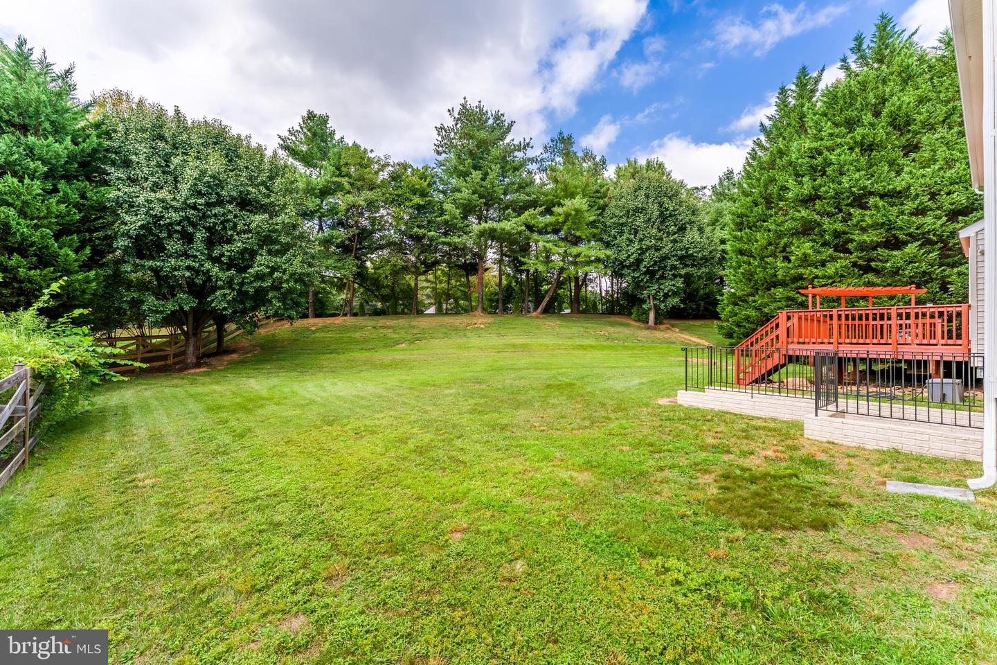5274 TRACTOR LN, FAIRFAX, Virginia 22030, 4 Bedrooms Bedrooms, ,2 BathroomsBathrooms,Residential,For sale,5274 TRACTOR LN,VAFX2261944 MLS # VAFX2261944