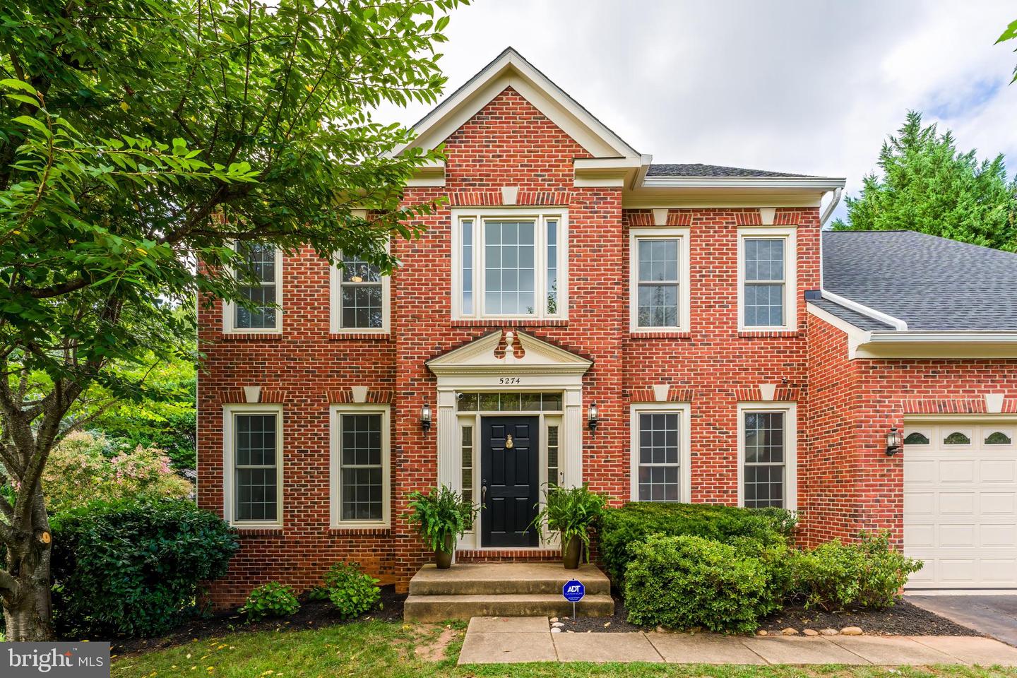 5274 TRACTOR LN, FAIRFAX, Virginia 22030, 4 Bedrooms Bedrooms, ,2 BathroomsBathrooms,Residential,For sale,5274 TRACTOR LN,VAFX2261944 MLS # VAFX2261944