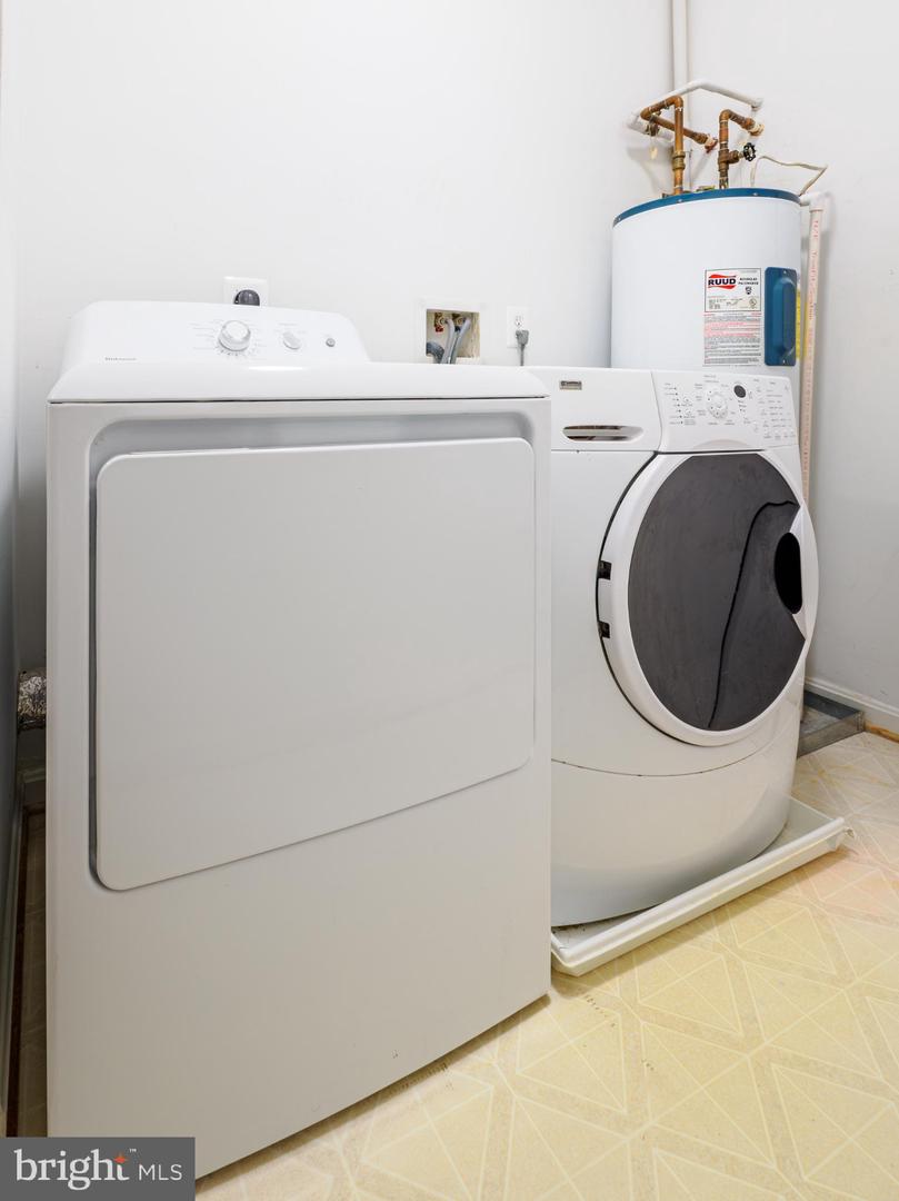 4330-L CANNON RIDGE CT #31, FAIRFAX, Virginia 22033, 2 Bedrooms Bedrooms, 4 Rooms Rooms,2 BathroomsBathrooms,Residential,For sale,4330-L CANNON RIDGE CT #31,VAFX2262268 MLS # VAFX2262268 4330-L CANNON RIDGE CT #31, FAIRFAX, Virginia 22033, 2 Bedrooms Bedrooms, 4 Rooms Rooms,2 BathroomsBathrooms,Residential,For sale,4330-L CANNON RIDGE CT #31,VAFX2262268 MLS # VAFX2262268