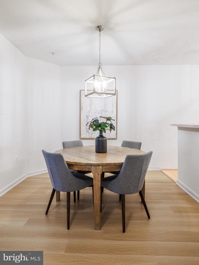 4330-L CANNON RIDGE CT #31, FAIRFAX, Virginia 22033, 2 Bedrooms Bedrooms, 4 Rooms Rooms,2 BathroomsBathrooms,Residential,For sale,4330-L CANNON RIDGE CT #31,VAFX2262268 MLS # VAFX2262268 4330-L CANNON RIDGE CT #31, FAIRFAX, Virginia 22033, 2 Bedrooms Bedrooms, 4 Rooms Rooms,2 BathroomsBathrooms,Residential,For sale,4330-L CANNON RIDGE CT #31,VAFX2262268 MLS # VAFX2262268