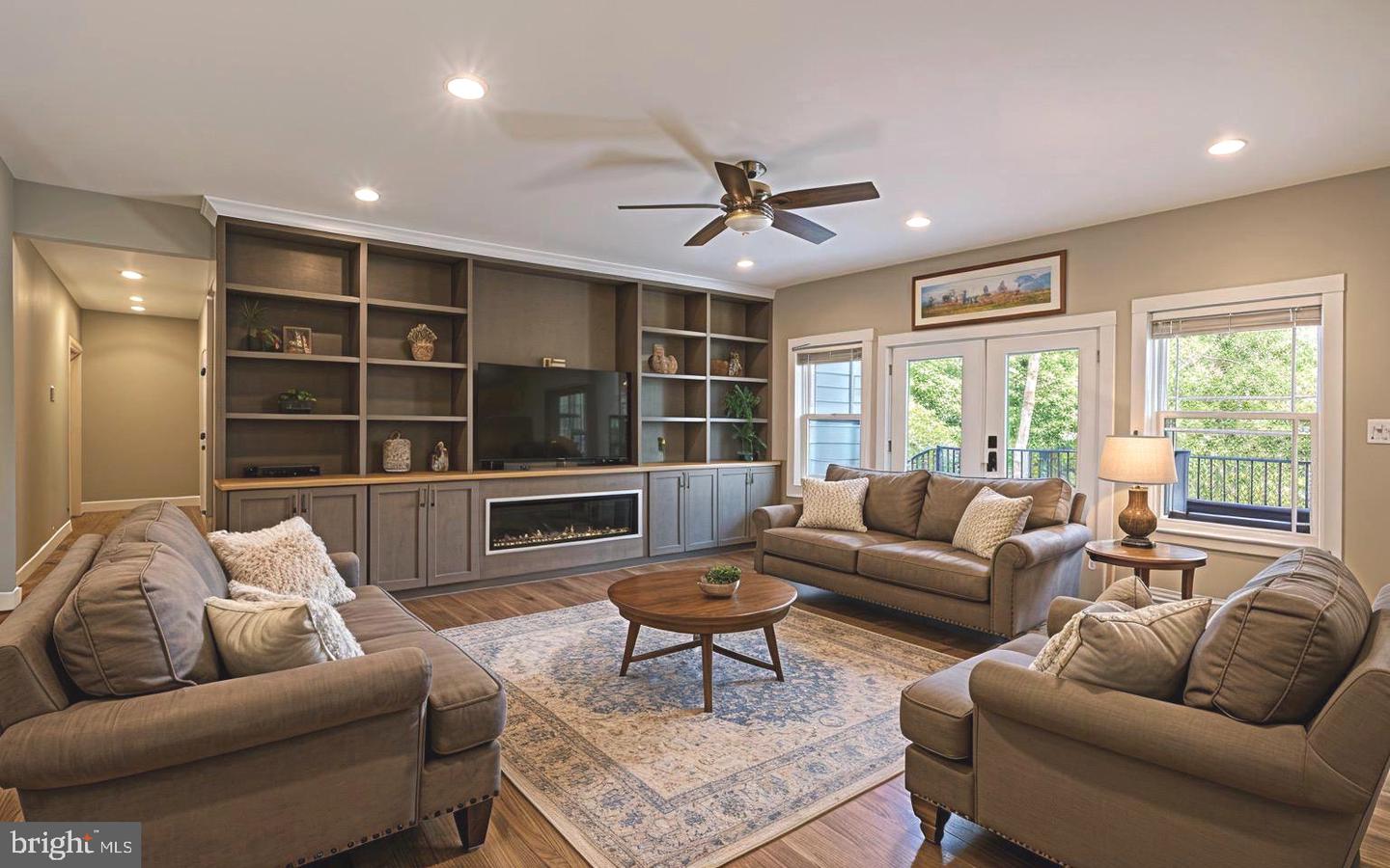 14051 HEATHERS OVERLOOK CT, NOKESVILLE, Virginia 20181, 4 Bedrooms Bedrooms, ,4 BathroomsBathrooms,Residential,For sale,14051 HEATHERS OVERLOOK CT,VAPW2101758 MLS # VAPW2101758