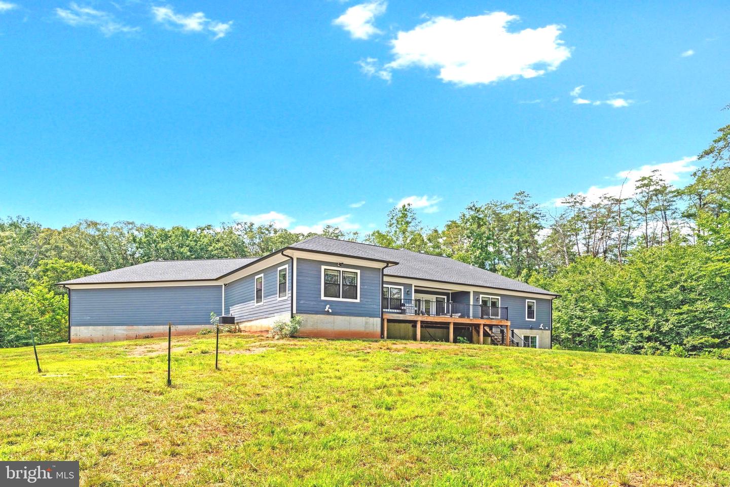 14051 HEATHERS OVERLOOK CT, NOKESVILLE, Virginia 20181, 4 Bedrooms Bedrooms, ,4 BathroomsBathrooms,Residential,For sale,14051 HEATHERS OVERLOOK CT,VAPW2101758 MLS # VAPW2101758