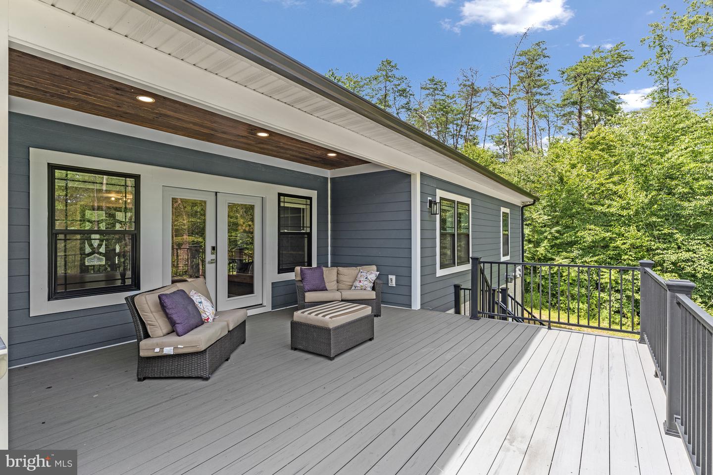 14051 HEATHERS OVERLOOK CT, NOKESVILLE, Virginia 20181, 4 Bedrooms Bedrooms, ,4 BathroomsBathrooms,Residential,For sale,14051 HEATHERS OVERLOOK CT,VAPW2101758 MLS # VAPW2101758