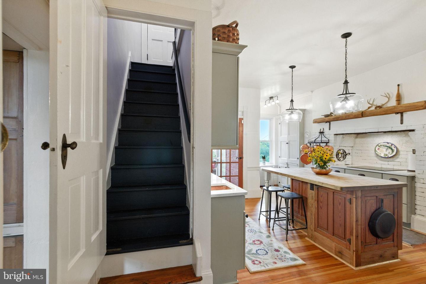 731 APPLE PIE RIDGE RD, WINCHESTER, Virginia 22603, 4 Bedrooms Bedrooms, ,3 BathroomsBathrooms,Residential,For sale,731 APPLE PIE RIDGE RD,VAFV2036248 MLS # VAFV2036248