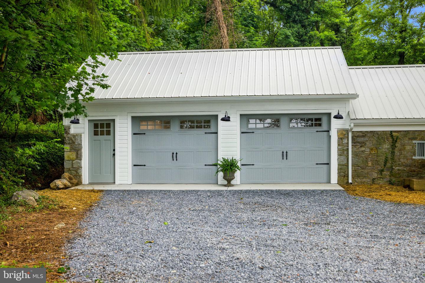 731 APPLE PIE RIDGE RD, WINCHESTER, Virginia 22603, 4 Bedrooms Bedrooms, ,3 BathroomsBathrooms,Residential,For sale,731 APPLE PIE RIDGE RD,VAFV2036248 MLS # VAFV2036248