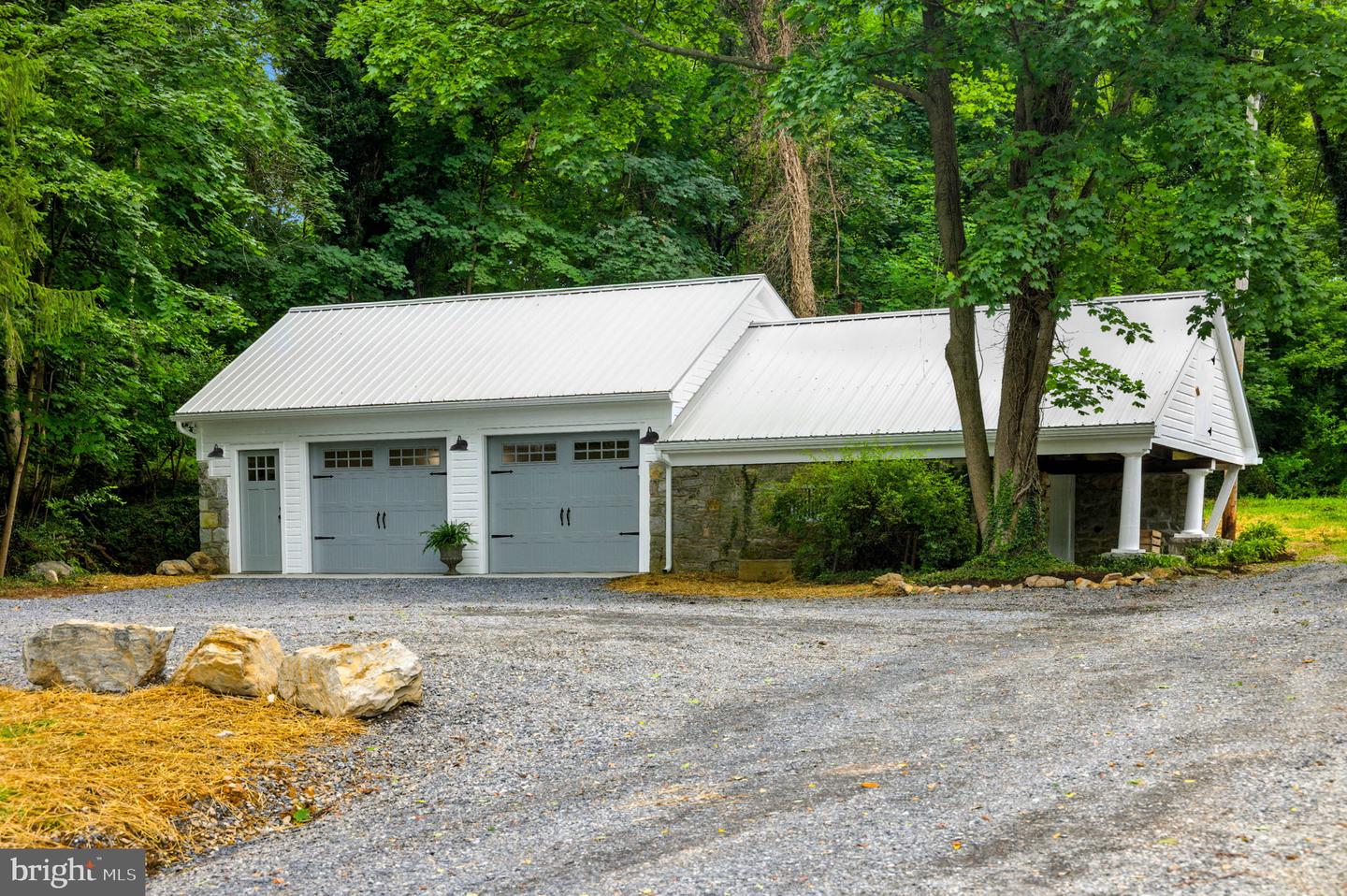 731 APPLE PIE RIDGE RD, WINCHESTER, Virginia 22603, 4 Bedrooms Bedrooms, ,3 BathroomsBathrooms,Residential,For sale,731 APPLE PIE RIDGE RD,VAFV2036248 MLS # VAFV2036248