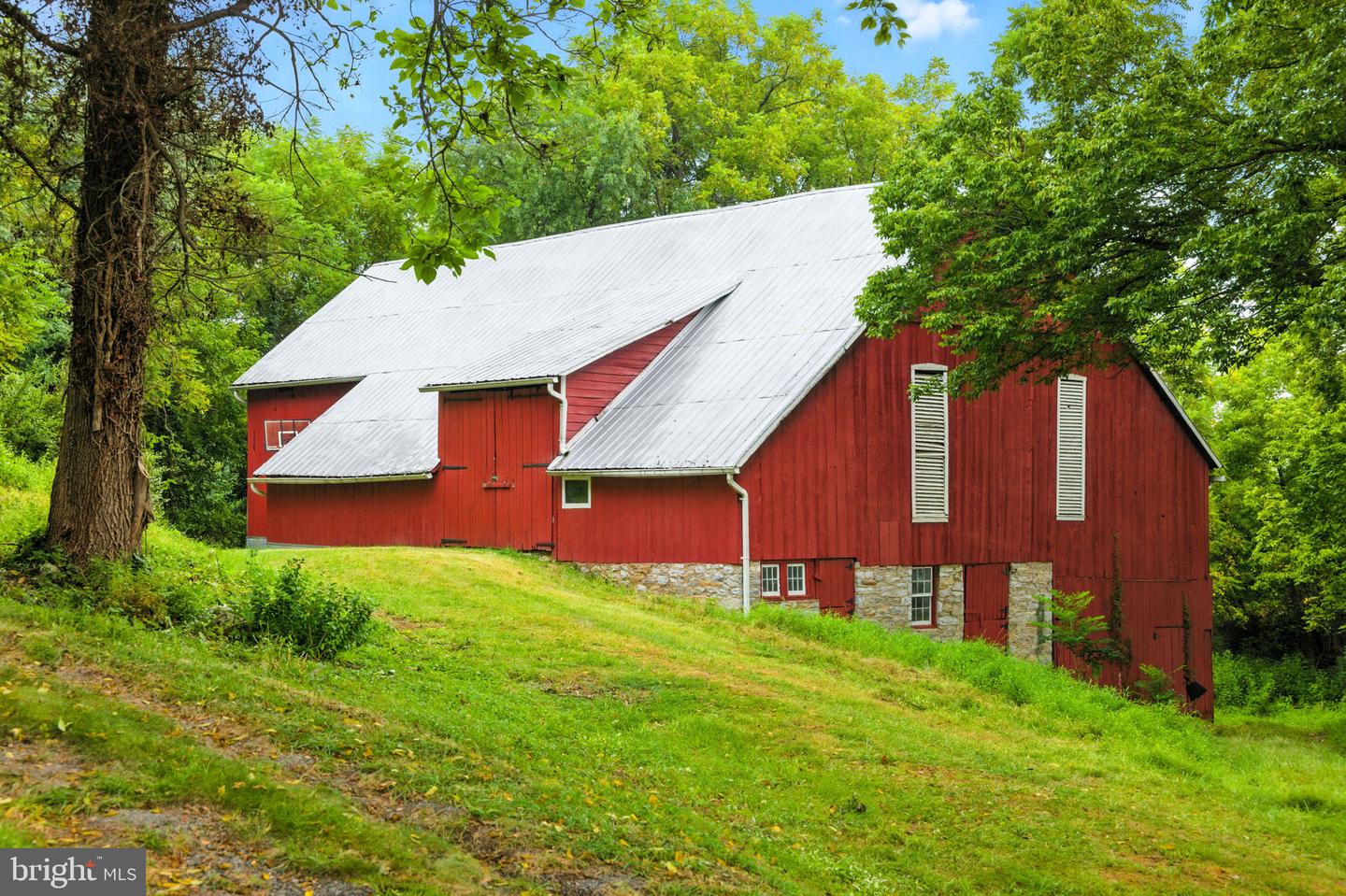 731 APPLE PIE RIDGE RD, WINCHESTER, Virginia 22603, 4 Bedrooms Bedrooms, ,3 BathroomsBathrooms,Residential,For sale,731 APPLE PIE RIDGE RD,VAFV2036248 MLS # VAFV2036248