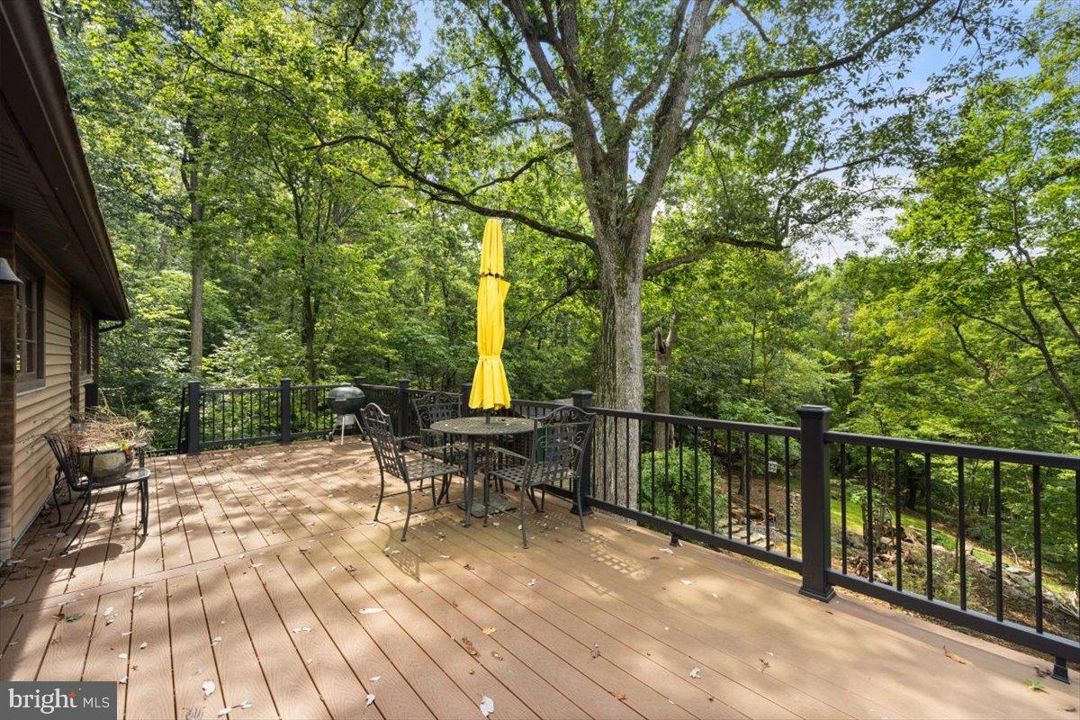 210 SPRUCE RD, FRONT ROYAL, Virginia 22630, 2 Bedrooms Bedrooms, ,2 BathroomsBathrooms,Residential,For sale,210 SPRUCE RD,VAWR2012020 MLS # VAWR2012020