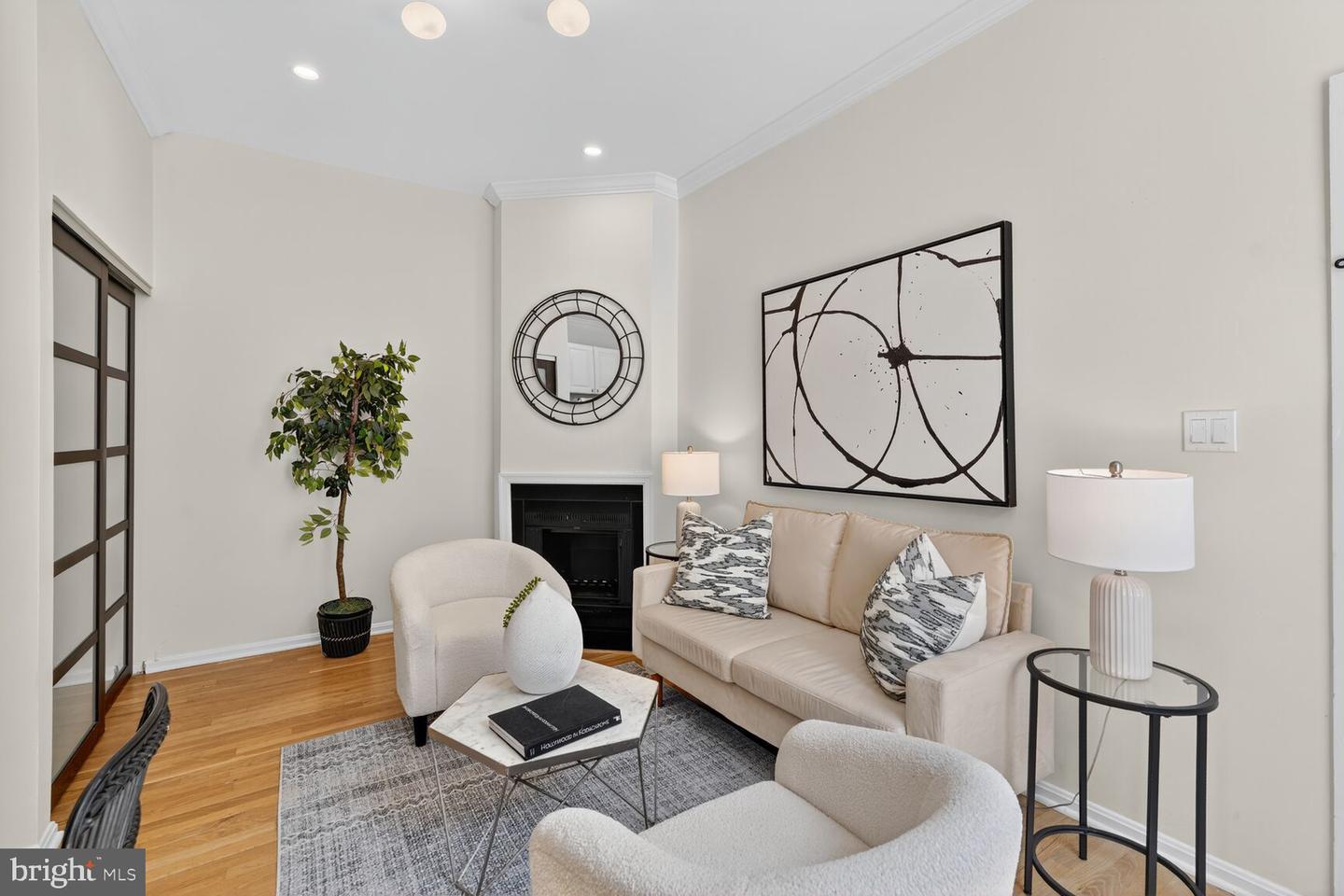 2119 N ST NW #6, WASHINGTON, District Of Columbia 20037, 1 Bedroom Bedrooms, ,1 BathroomBathrooms,Residential,For sale,2119 N ST NW #6,DCDC2215854 MLS # DCDC2215854 2119 N ST NW #6, WASHINGTON, District Of Columbia 20037, 1 Bedroom Bedrooms, ,1 BathroomBathrooms,Residential,For sale,2119 N ST NW #6,DCDC2215854 MLS # DCDC2215854