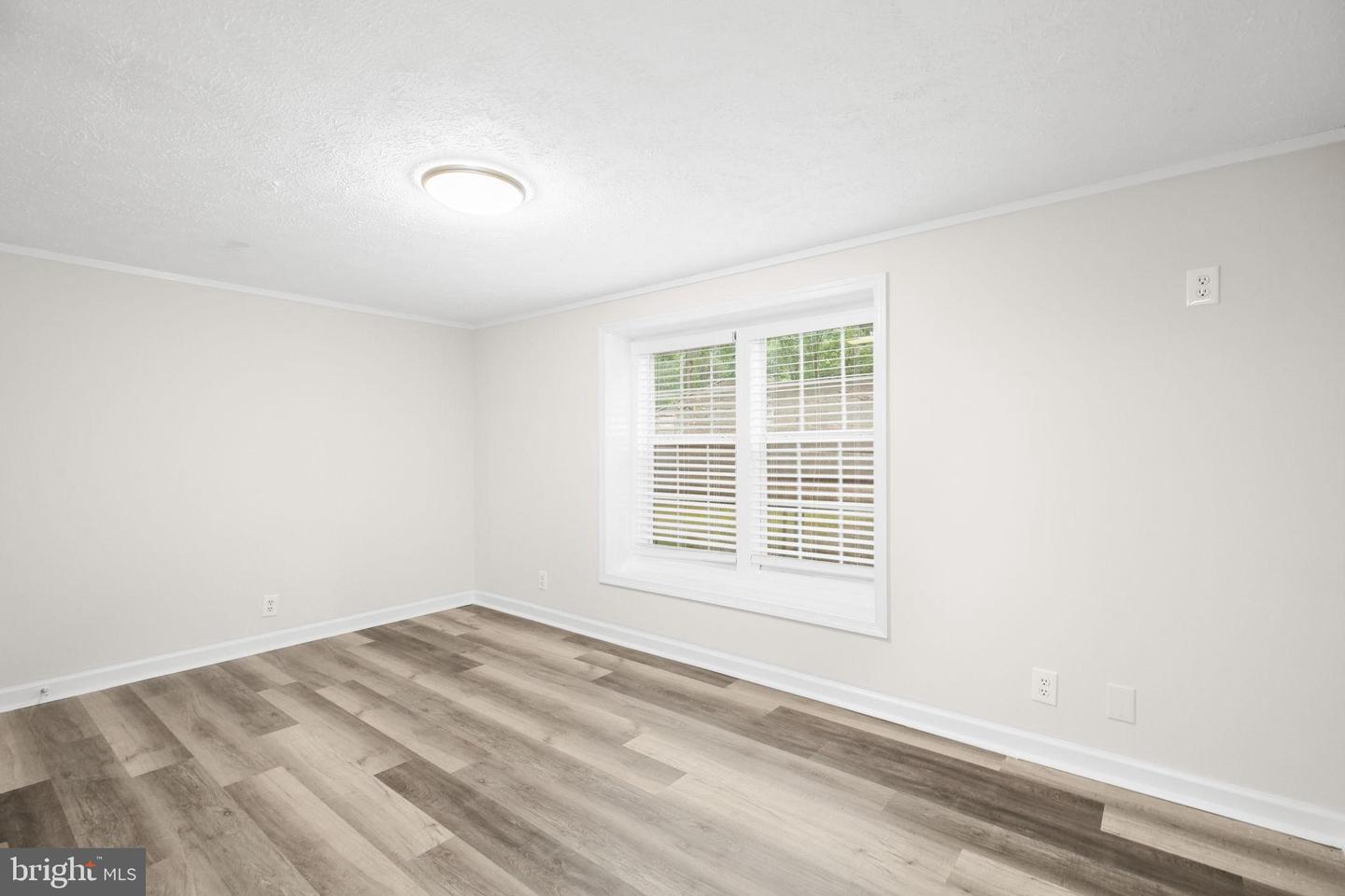11407 RAILROAD LN, LOCUST GROVE, Virginia 22508, 2 Bedrooms Bedrooms, 6 Rooms Rooms,2 BathroomsBathrooms,Residential,For sale,11407 RAILROAD LN,VASP2035592 MLS # VASP2035592