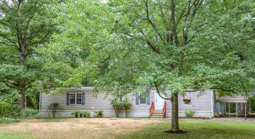 11407 RAILROAD LN, LOCUST GROVE, Virginia 22508, 2 Bedrooms Bedrooms, 6 Rooms Rooms,2 BathroomsBathrooms,Residential,For sale,11407 RAILROAD LN,VASP2035592 MLS # VASP2035592