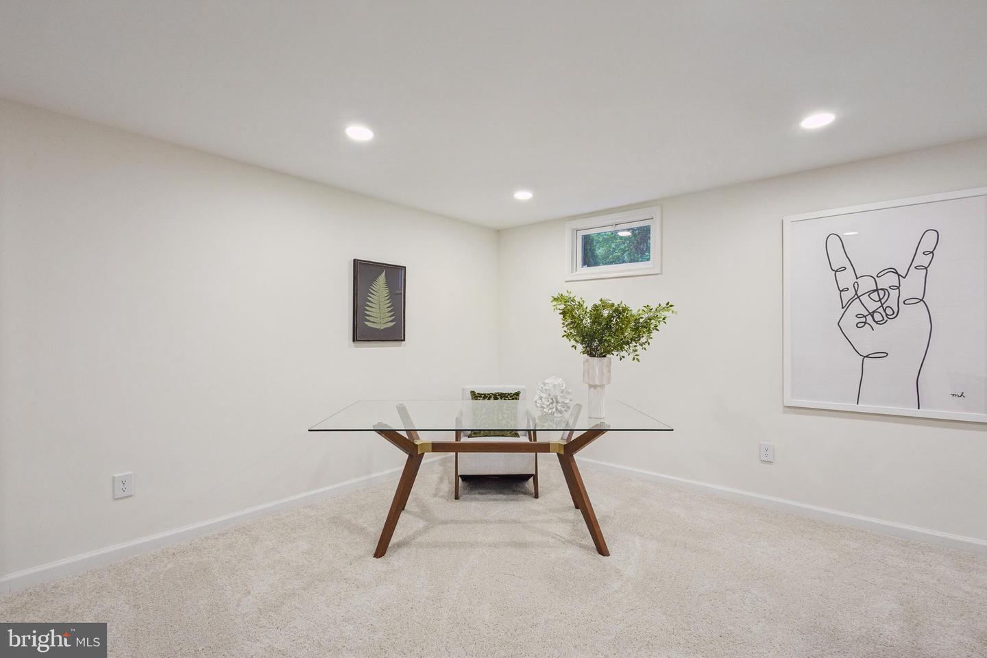 3124 MILLER HEIGHTS RD, OAKTON, Virginia 22124, 4 Bedrooms Bedrooms, ,2 BathroomsBathrooms,Residential,For sale,3124 MILLER HEIGHTS RD,VAFX2262236 MLS # VAFX2262236
