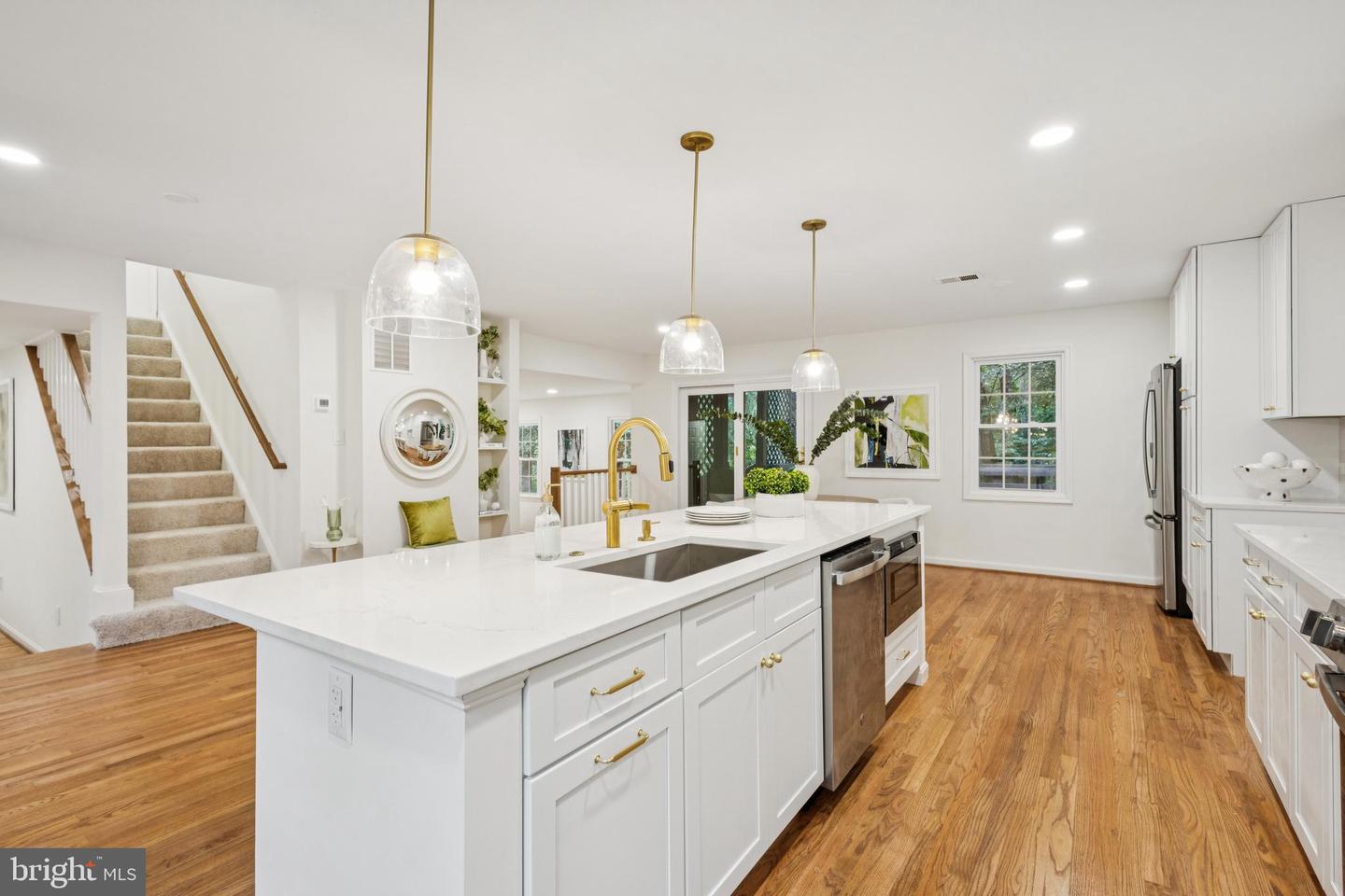 3124 MILLER HEIGHTS RD, OAKTON, Virginia 22124, 4 Bedrooms Bedrooms, ,2 BathroomsBathrooms,Residential,For sale,3124 MILLER HEIGHTS RD,VAFX2262236 MLS # VAFX2262236