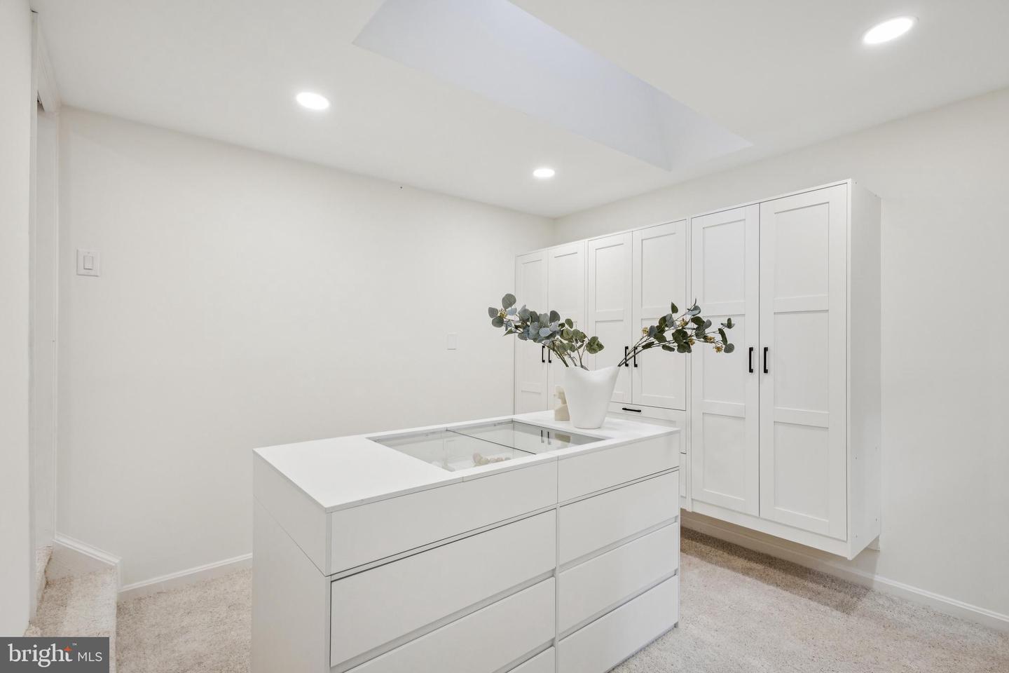 3124 MILLER HEIGHTS RD, OAKTON, Virginia 22124, 4 Bedrooms Bedrooms, ,2 BathroomsBathrooms,Residential,For sale,3124 MILLER HEIGHTS RD,VAFX2262236 MLS # VAFX2262236