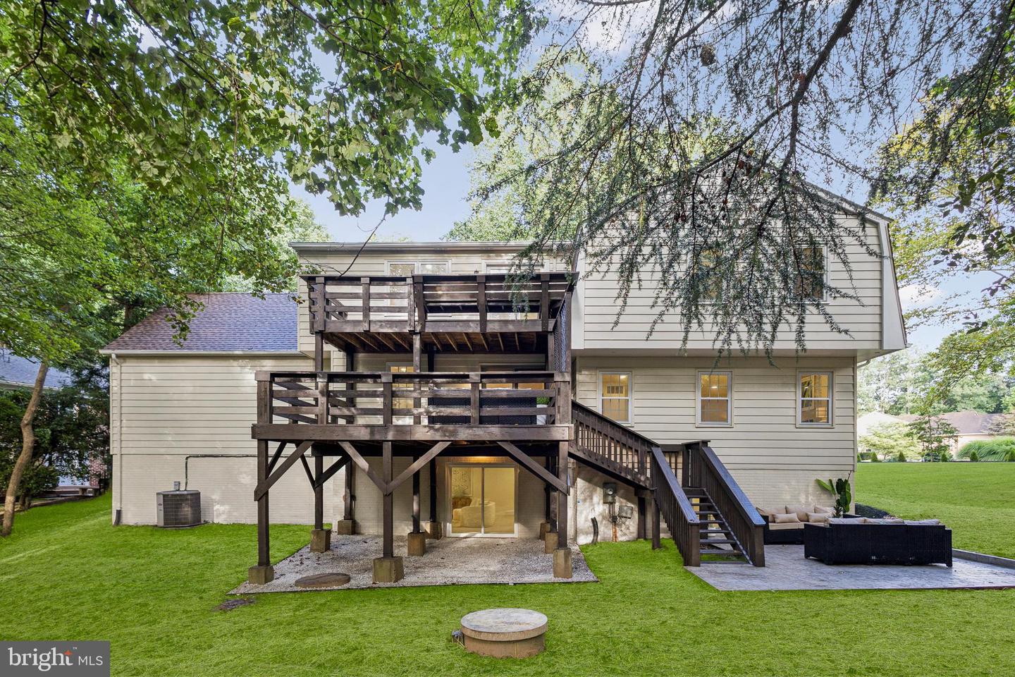 3124 MILLER HEIGHTS RD, OAKTON, Virginia 22124, 4 Bedrooms Bedrooms, ,2 BathroomsBathrooms,Residential,For sale,3124 MILLER HEIGHTS RD,VAFX2262236 MLS # VAFX2262236