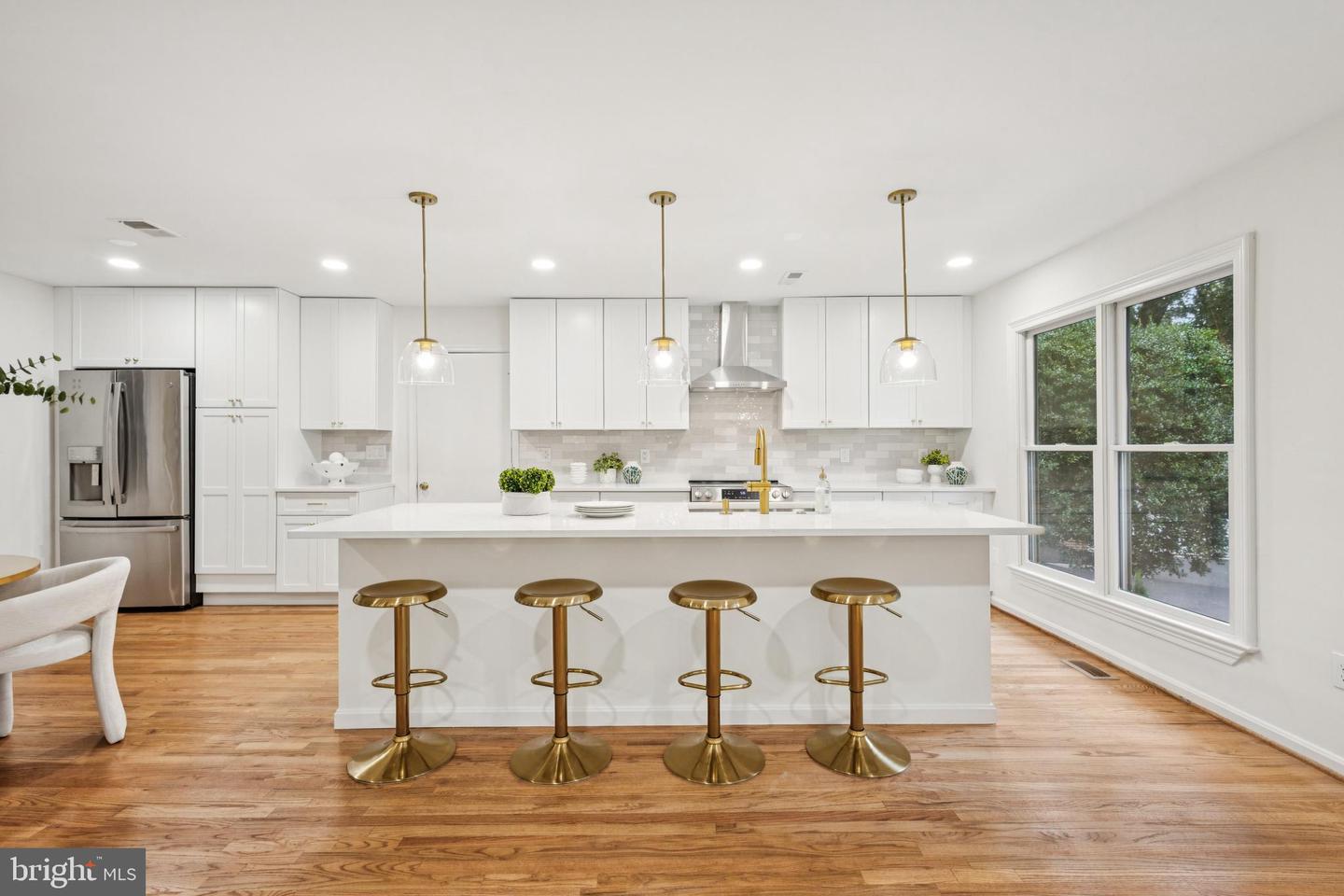 3124 MILLER HEIGHTS RD, OAKTON, Virginia 22124, 4 Bedrooms Bedrooms, ,2 BathroomsBathrooms,Residential,For sale,3124 MILLER HEIGHTS RD,VAFX2262236 MLS # VAFX2262236