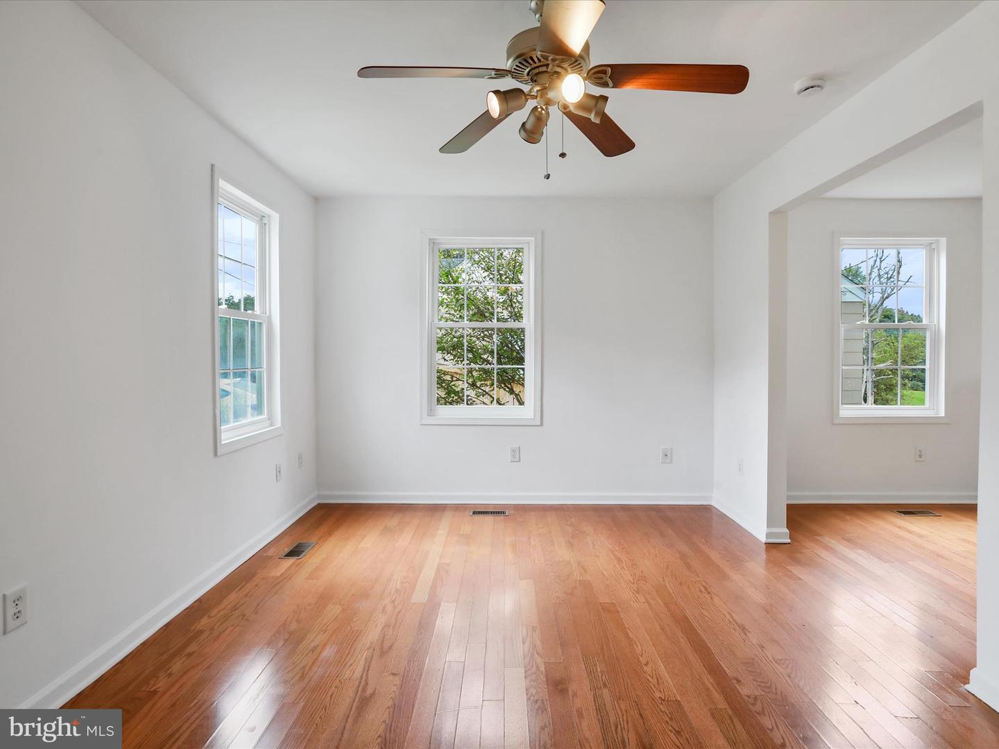 2784 STRASBURG RD, FRONT ROYAL, Virginia 22630, 3 Bedrooms Bedrooms, ,1 BathroomBathrooms,Residential,For sale,2784 STRASBURG RD,VAWR2012028 MLS # VAWR2012028