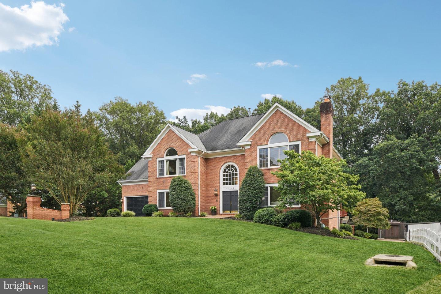 2716 SILKWOOD CT, OAKTON, Virginia 22124, 6 Bedrooms Bedrooms, 14 Rooms Rooms,6 BathroomsBathrooms,Residential,For sale,2716 SILKWOOD CT,VAFX2262282 MLS # VAFX2262282