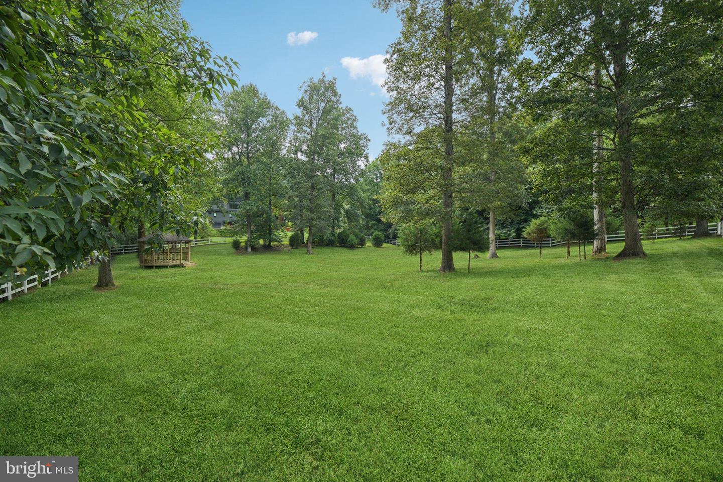 2716 SILKWOOD CT, OAKTON, Virginia 22124, 6 Bedrooms Bedrooms, 14 Rooms Rooms,6 BathroomsBathrooms,Residential,For sale,2716 SILKWOOD CT,VAFX2262282 MLS # VAFX2262282