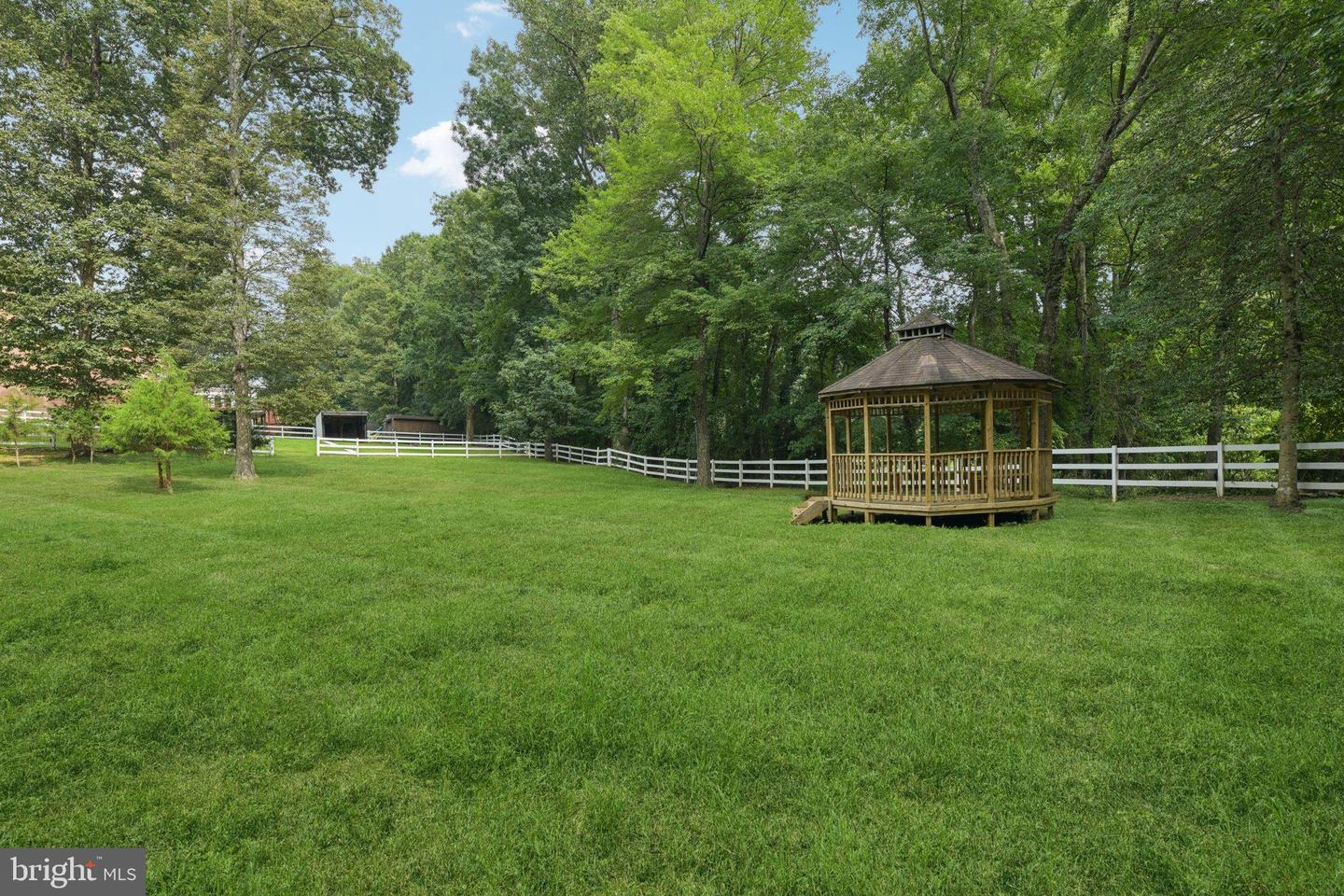 2716 SILKWOOD CT, OAKTON, Virginia 22124, 6 Bedrooms Bedrooms, 14 Rooms Rooms,6 BathroomsBathrooms,Residential,For sale,2716 SILKWOOD CT,VAFX2262282 MLS # VAFX2262282