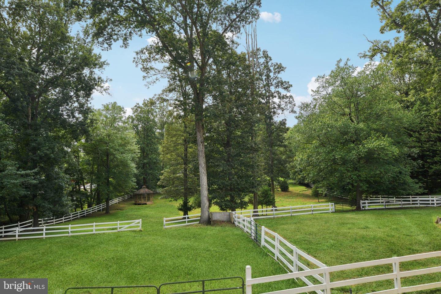 2716 SILKWOOD CT, OAKTON, Virginia 22124, 6 Bedrooms Bedrooms, 14 Rooms Rooms,6 BathroomsBathrooms,Residential,For sale,2716 SILKWOOD CT,VAFX2262282 MLS # VAFX2262282