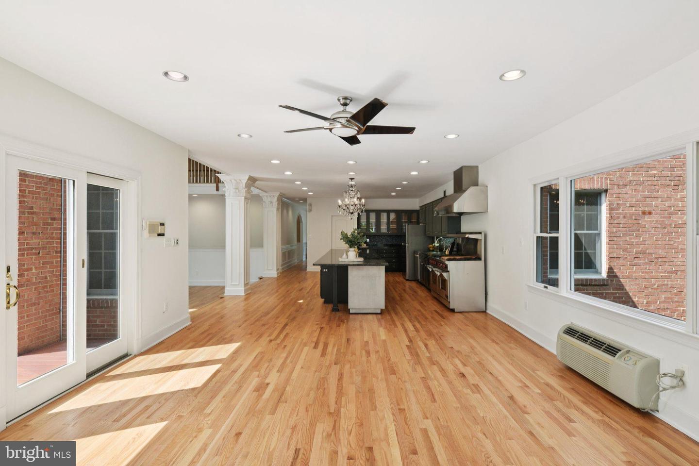 2716 SILKWOOD CT, OAKTON, Virginia 22124, 6 Bedrooms Bedrooms, 14 Rooms Rooms,6 BathroomsBathrooms,Residential,For sale,2716 SILKWOOD CT,VAFX2262282 MLS # VAFX2262282