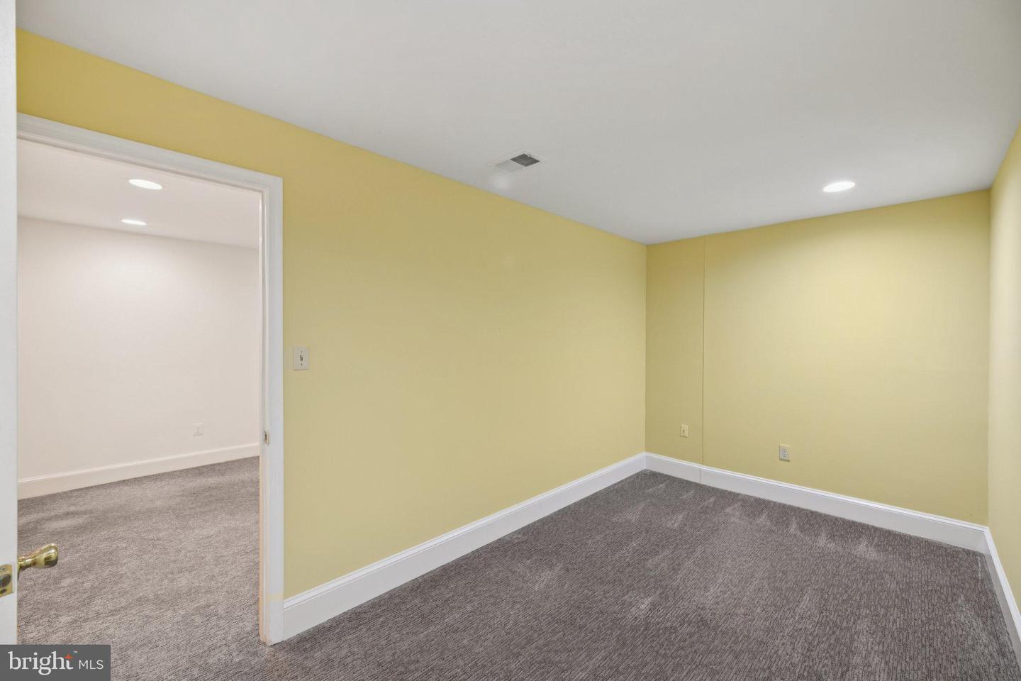 2716 SILKWOOD CT, OAKTON, Virginia 22124, 6 Bedrooms Bedrooms, 14 Rooms Rooms,6 BathroomsBathrooms,Residential,For sale,2716 SILKWOOD CT,VAFX2262282 MLS # VAFX2262282