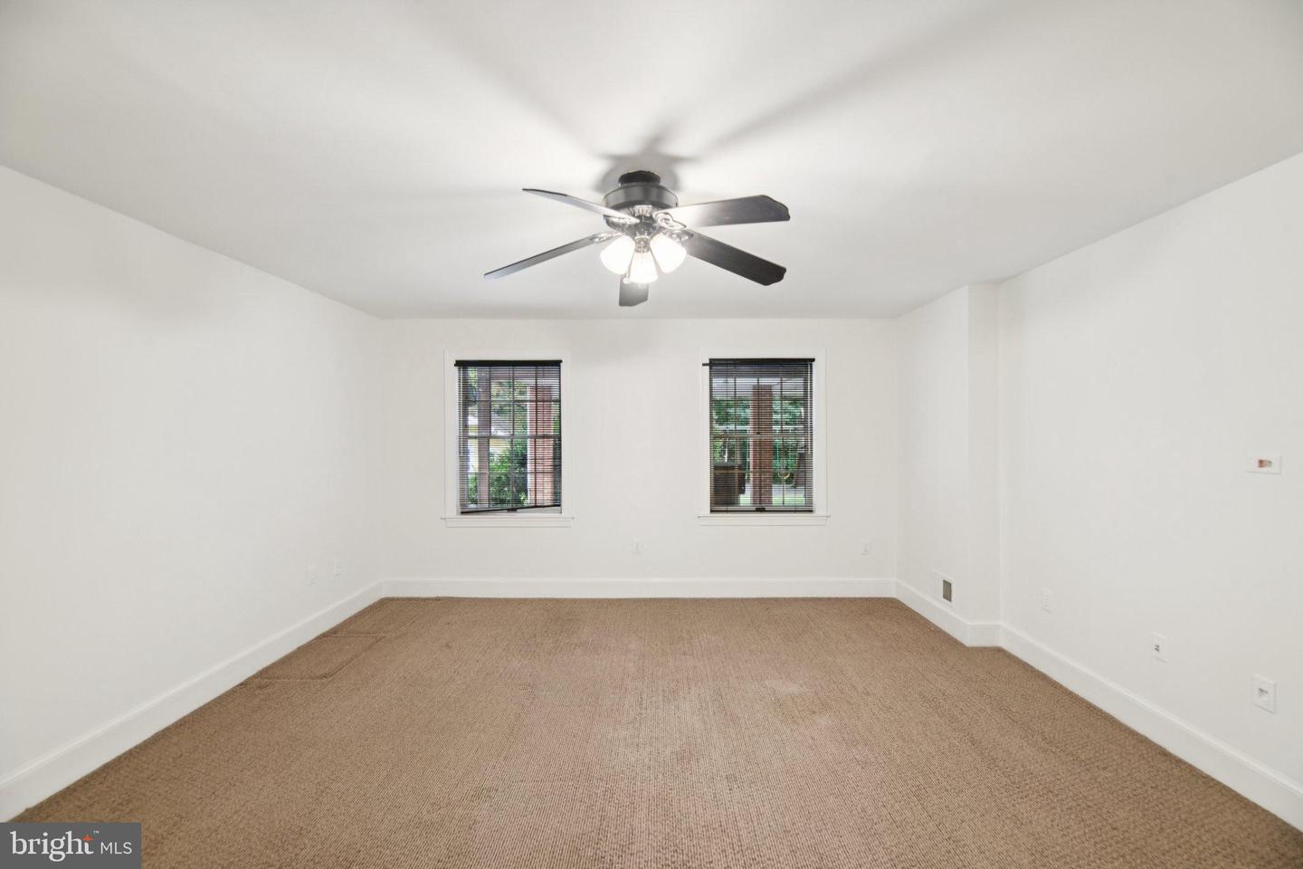 2716 SILKWOOD CT, OAKTON, Virginia 22124, 6 Bedrooms Bedrooms, 14 Rooms Rooms,6 BathroomsBathrooms,Residential,For sale,2716 SILKWOOD CT,VAFX2262282 MLS # VAFX2262282