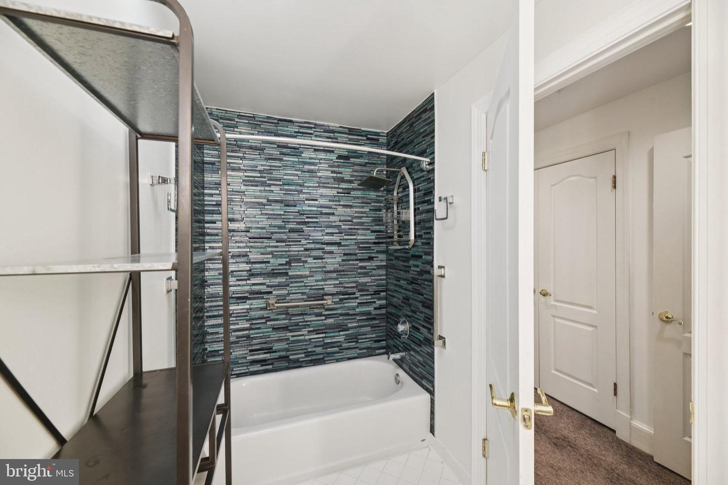 2716 SILKWOOD CT, OAKTON, Virginia 22124, 6 Bedrooms Bedrooms, 14 Rooms Rooms,6 BathroomsBathrooms,Residential,For sale,2716 SILKWOOD CT,VAFX2262282 MLS # VAFX2262282