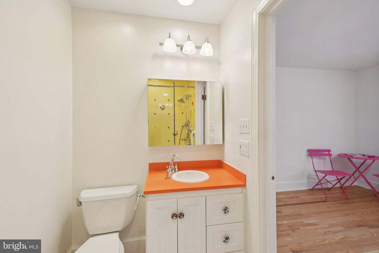 2716 SILKWOOD CT, OAKTON, Virginia 22124, 6 Bedrooms Bedrooms, 14 Rooms Rooms,6 BathroomsBathrooms,Residential,For sale,2716 SILKWOOD CT,VAFX2262282 MLS # VAFX2262282