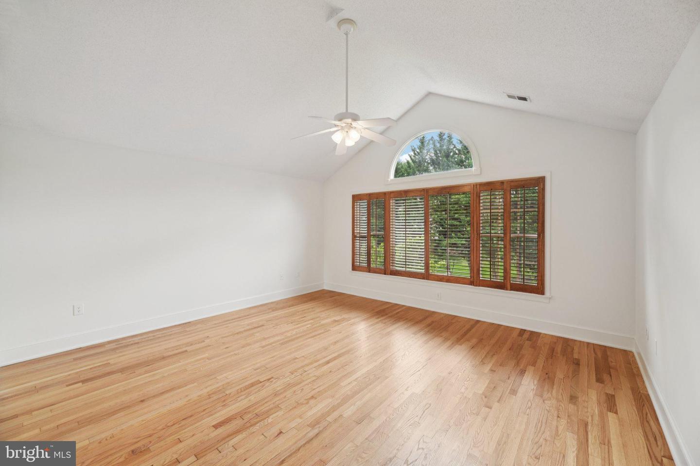 2716 SILKWOOD CT, OAKTON, Virginia 22124, 6 Bedrooms Bedrooms, 14 Rooms Rooms,6 BathroomsBathrooms,Residential,For sale,2716 SILKWOOD CT,VAFX2262282 MLS # VAFX2262282