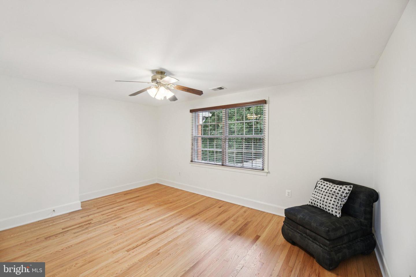 2716 SILKWOOD CT, OAKTON, Virginia 22124, 6 Bedrooms Bedrooms, 14 Rooms Rooms,6 BathroomsBathrooms,Residential,For sale,2716 SILKWOOD CT,VAFX2262282 MLS # VAFX2262282