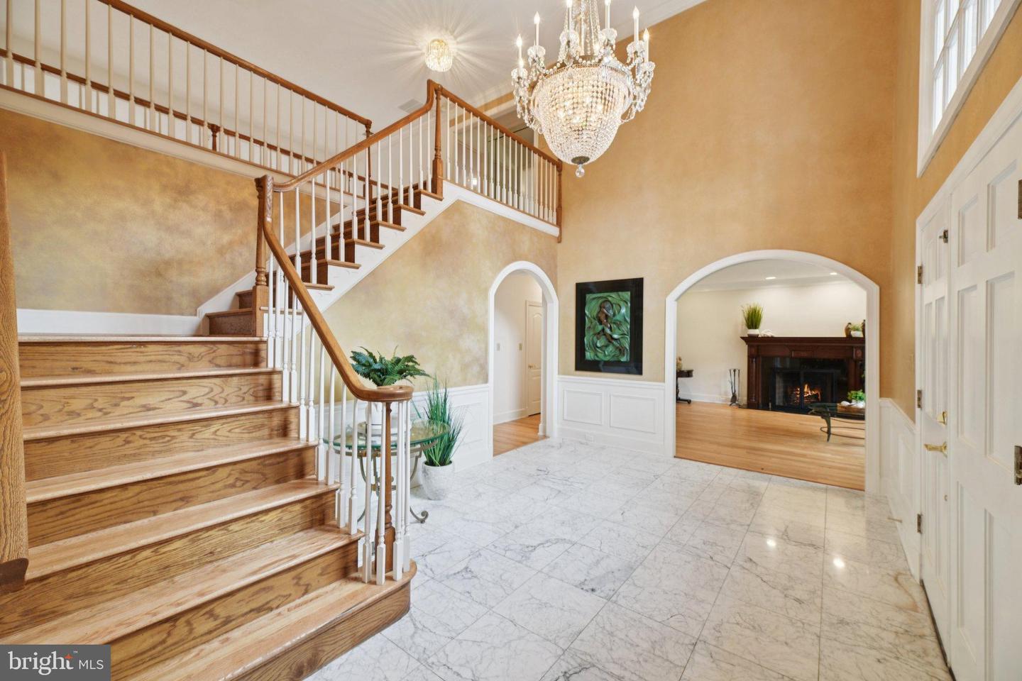 2716 SILKWOOD CT, OAKTON, Virginia 22124, 6 Bedrooms Bedrooms, 14 Rooms Rooms,6 BathroomsBathrooms,Residential,For sale,2716 SILKWOOD CT,VAFX2262282 MLS # VAFX2262282