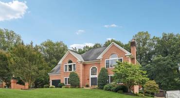 2716 SILKWOOD CT, OAKTON, Virginia 22124, 6 Bedrooms Bedrooms, 14 Rooms Rooms,6 BathroomsBathrooms,Residential,For sale,2716 SILKWOOD CT,VAFX2262282 MLS # VAFX2262282
