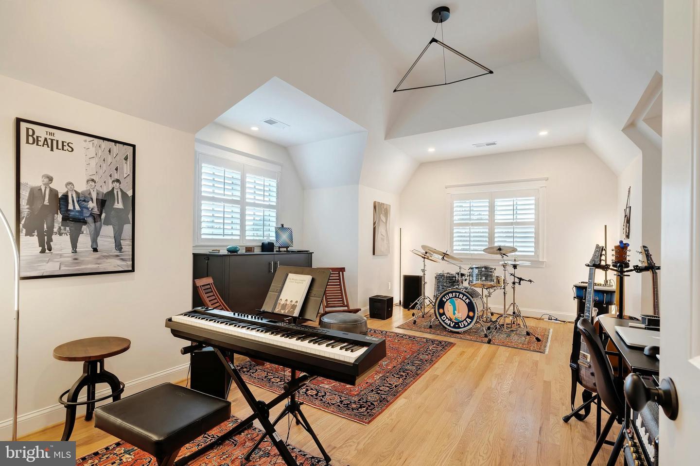 2807 1ST RD N, ARLINGTON, Virginia 22201, 5 Bedrooms Bedrooms, ,4 BathroomsBathrooms,Residential,For sale,2807 1ST RD N,VAAR2062482 MLS # VAAR2062482