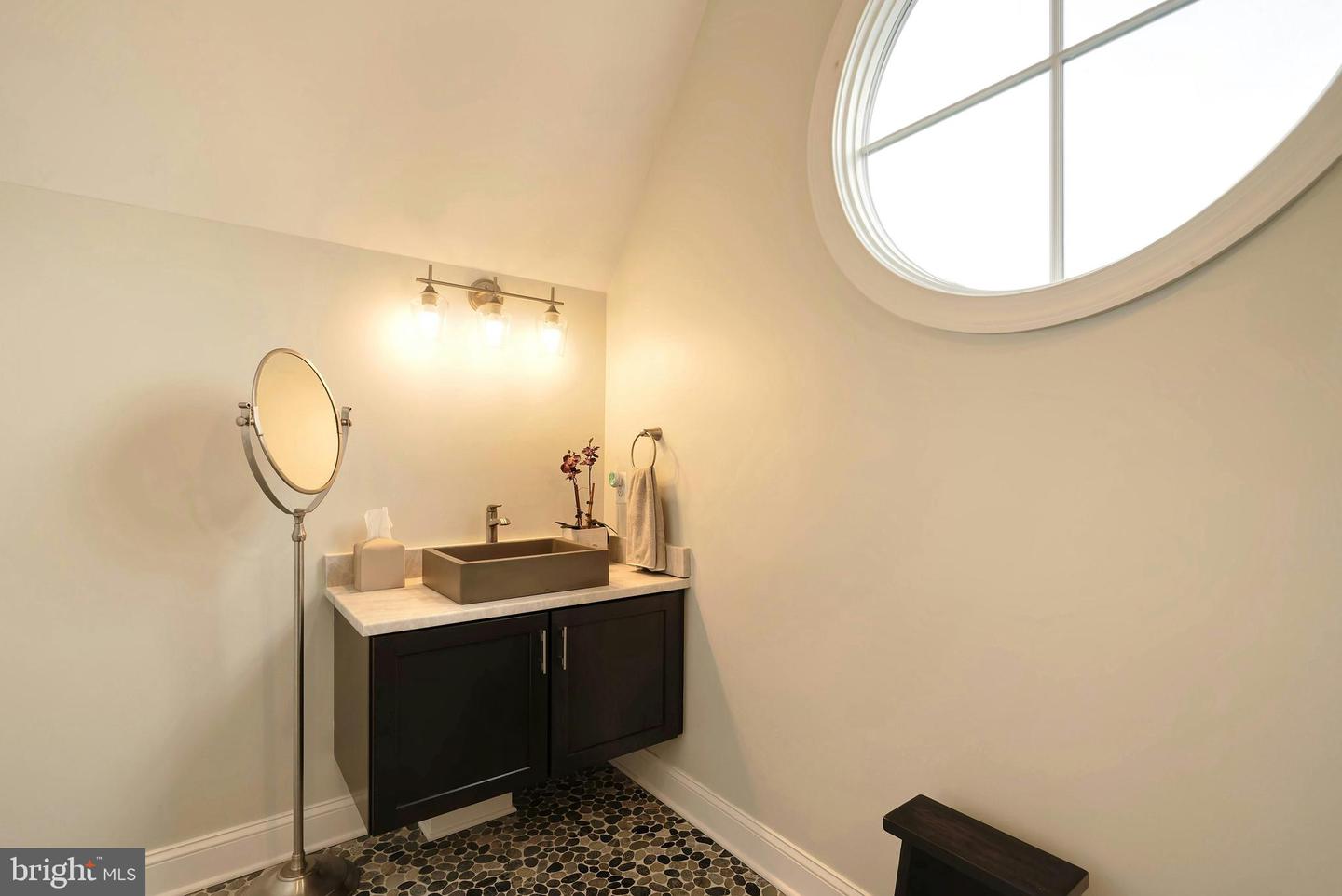 2807 1ST RD N, ARLINGTON, Virginia 22201, 5 Bedrooms Bedrooms, ,4 BathroomsBathrooms,Residential,For sale,2807 1ST RD N,VAAR2062482 MLS # VAAR2062482