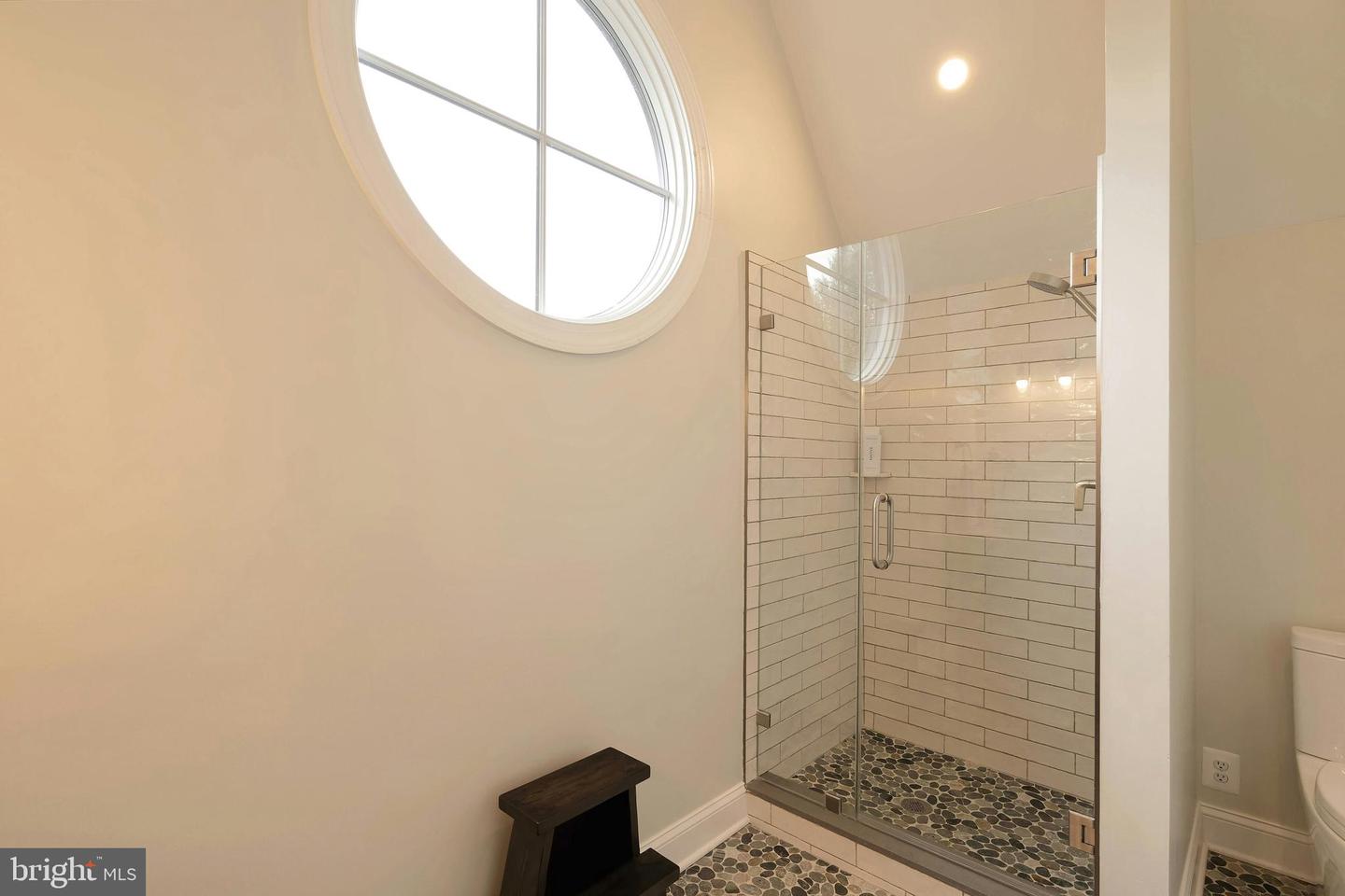 2807 1ST RD N, ARLINGTON, Virginia 22201, 5 Bedrooms Bedrooms, ,4 BathroomsBathrooms,Residential,For sale,2807 1ST RD N,VAAR2062482 MLS # VAAR2062482