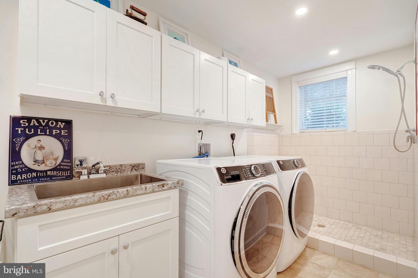 2807 1ST RD N, ARLINGTON, Virginia 22201, 5 Bedrooms Bedrooms, ,4 BathroomsBathrooms,Residential,For sale,2807 1ST RD N,VAAR2062482 MLS # VAAR2062482