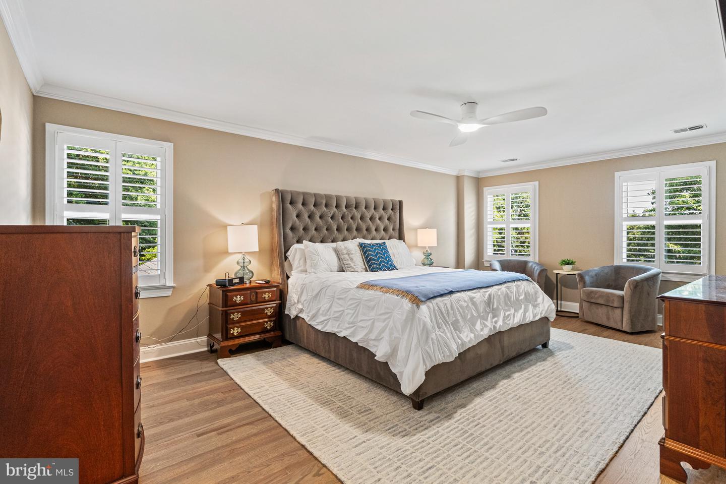 6301 HUNTING RIDGE LN, MCLEAN, Virginia 22101, 5 Bedrooms Bedrooms, ,4 BathroomsBathrooms,Residential,For sale,6301 HUNTING RIDGE LN,VAFX2262376 MLS # VAFX2262376
