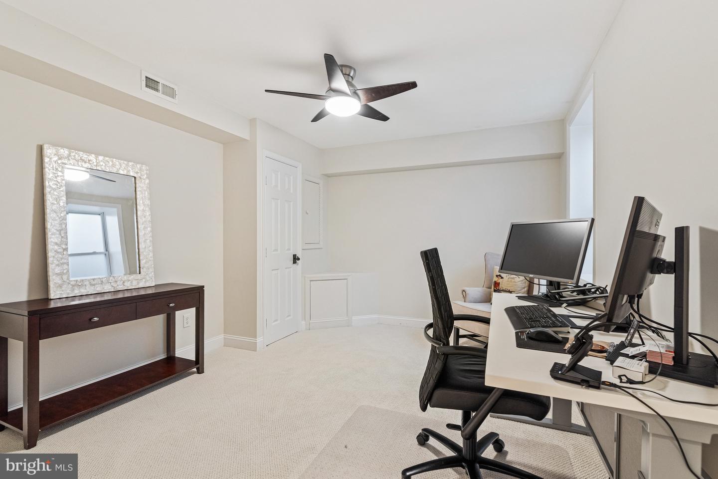 6301 HUNTING RIDGE LN, MCLEAN, Virginia 22101, 5 Bedrooms Bedrooms, ,4 BathroomsBathrooms,Residential,For sale,6301 HUNTING RIDGE LN,VAFX2262376 MLS # VAFX2262376