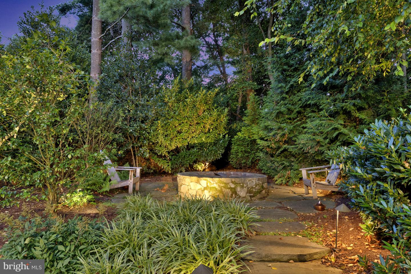 6301 HUNTING RIDGE LN, MCLEAN, Virginia 22101, 5 Bedrooms Bedrooms, ,4 BathroomsBathrooms,Residential,For sale,6301 HUNTING RIDGE LN,VAFX2262376 MLS # VAFX2262376